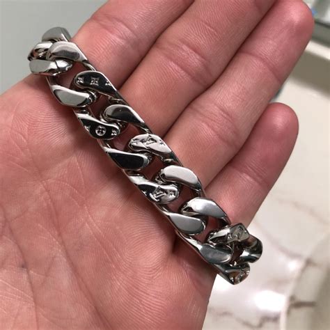 LV Chain Links Bracelet 